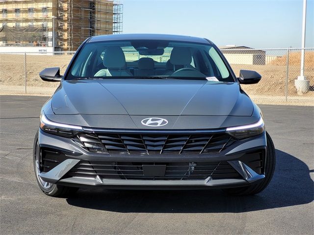 2024 Hyundai Elantra Hybrid Limited