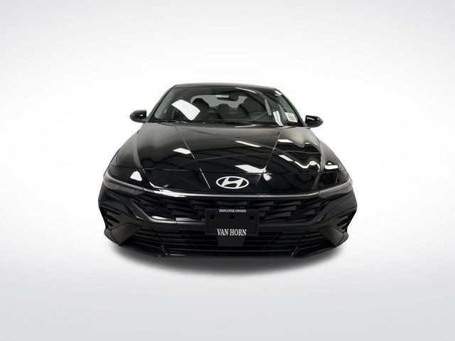 2024 Hyundai Elantra Hybrid Limited