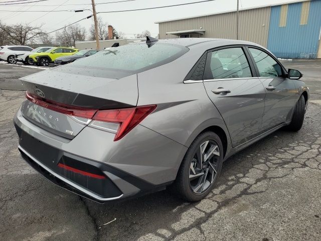 2024 Hyundai Elantra Hybrid Limited