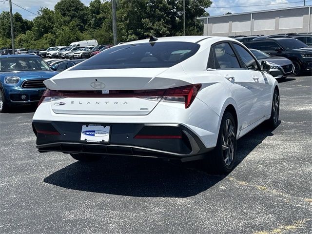 2024 Hyundai Elantra Hybrid Limited