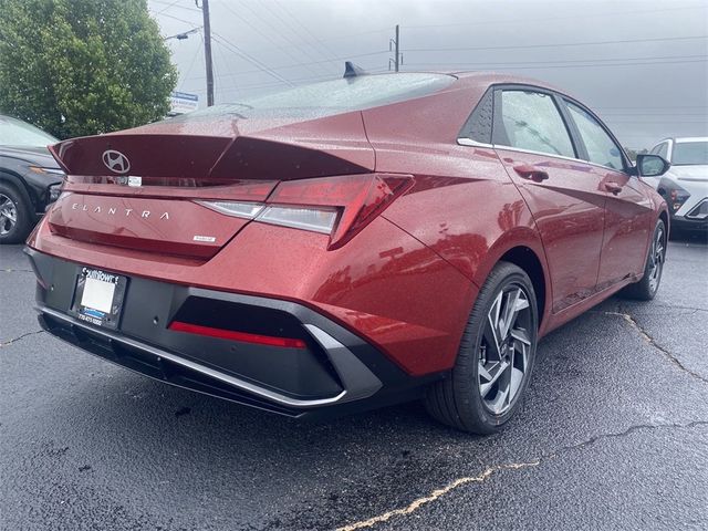 2024 Hyundai Elantra Hybrid Limited