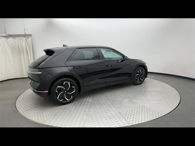 2024 Hyundai IONIQ 5 SE