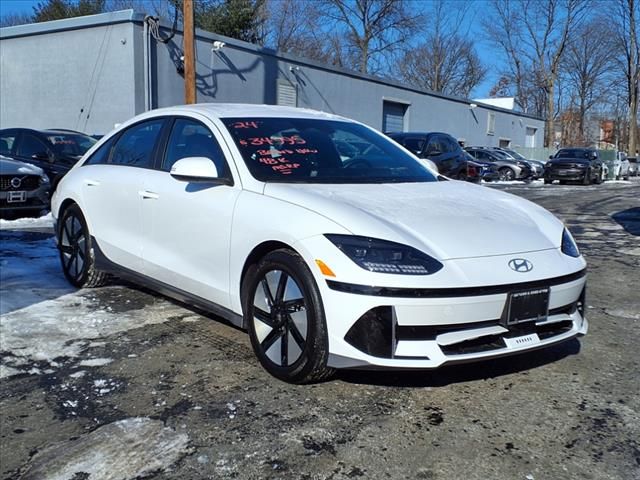 2024 Hyundai IONIQ 6 SE