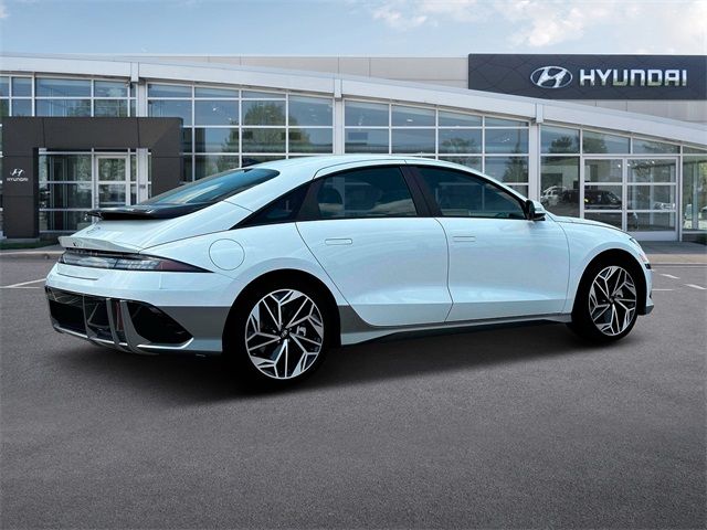 2024 Hyundai IONIQ 6 SEL