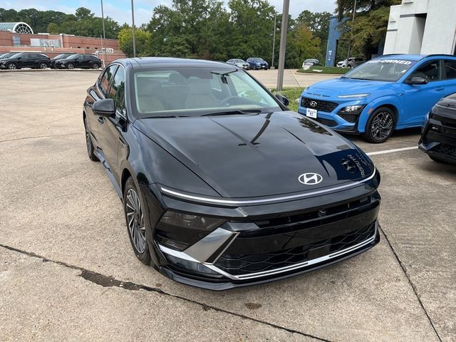 2024 Hyundai Sonata Hybrid Limited