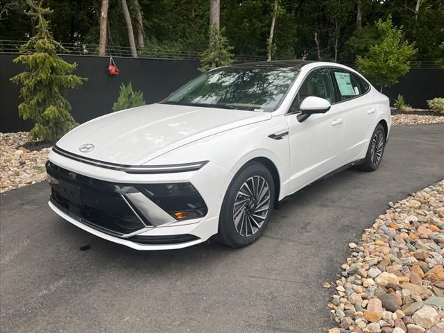 2024 Hyundai Sonata Hybrid Limited