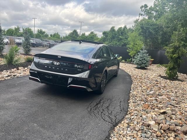 2024 Hyundai Sonata Hybrid Limited