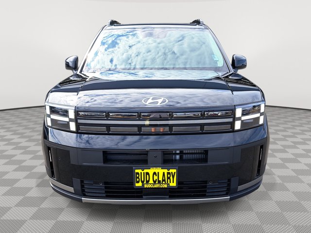 Vehicle image 2 of 28