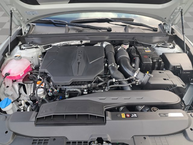 Vehicle image 27 of 28