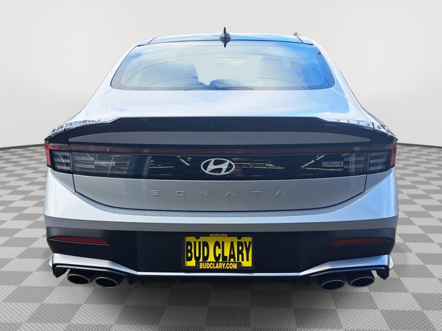 Vehicle image 6 of 28