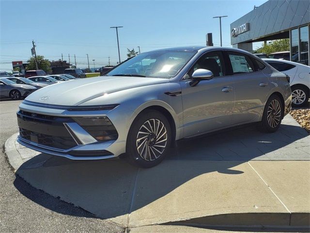 2024 Hyundai Sonata Hybrid Limited