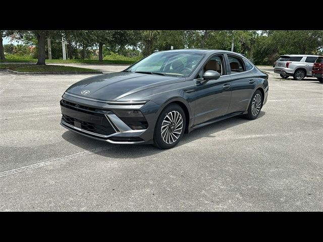 2024 Hyundai Sonata Hybrid Limited