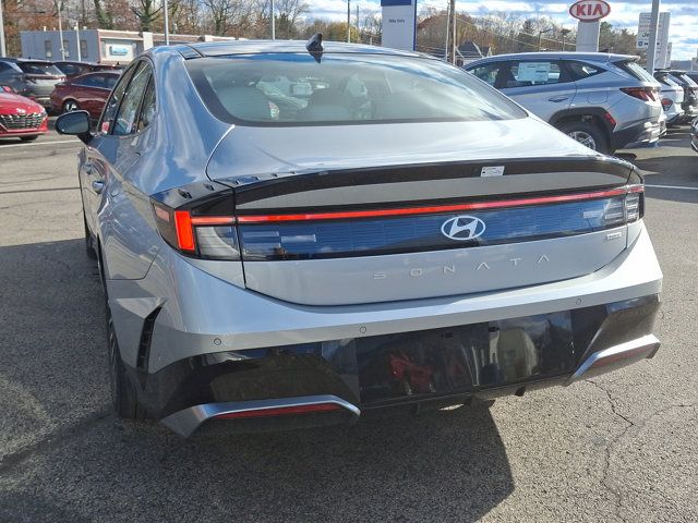 2024 Hyundai Sonata Hybrid Limited