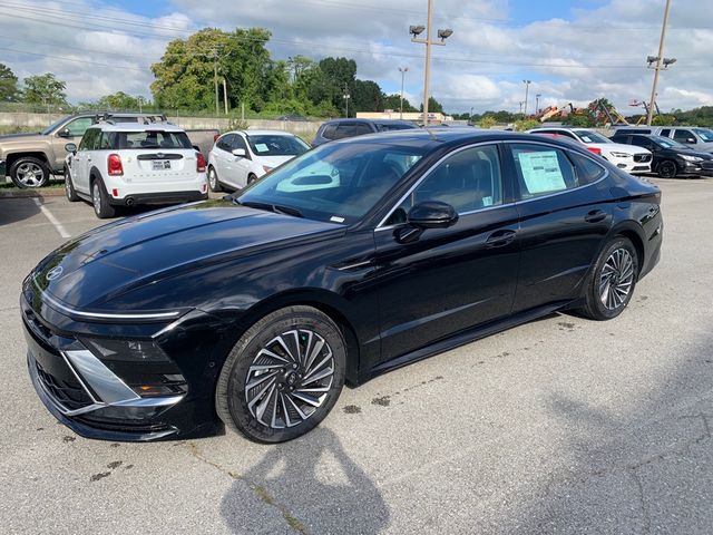 2024 Hyundai Sonata Hybrid Limited