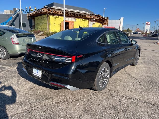 2024 Hyundai Sonata Hybrid Limited