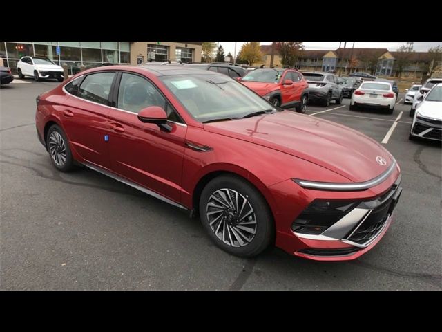 2024 Hyundai Sonata Hybrid Limited