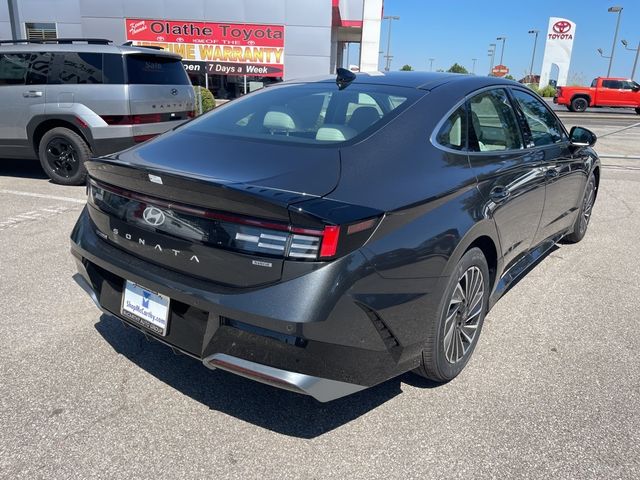 2024 Hyundai Sonata Hybrid Limited