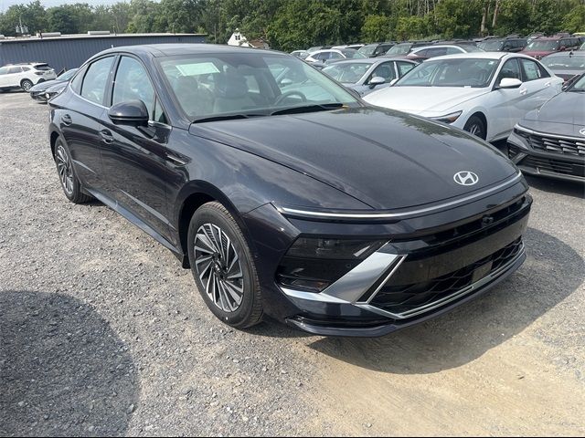 2024 Hyundai Sonata Hybrid Limited
