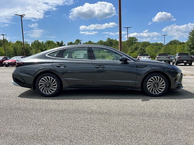 2024 Hyundai Sonata Hybrid Limited