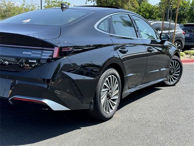 2024 Hyundai Sonata Hybrid Limited