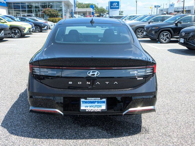 2024 Hyundai Sonata Hybrid Limited