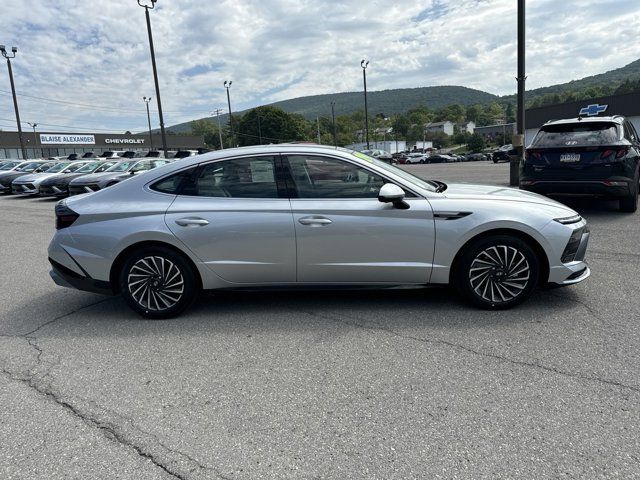 2024 Hyundai Sonata Hybrid Limited