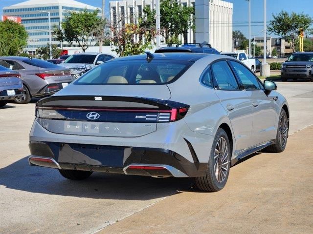 2024 Hyundai Sonata Hybrid Limited