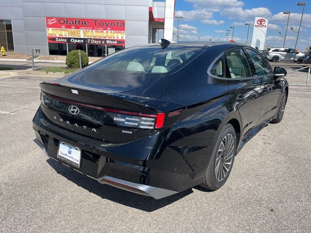 2024 Hyundai Sonata Hybrid Limited