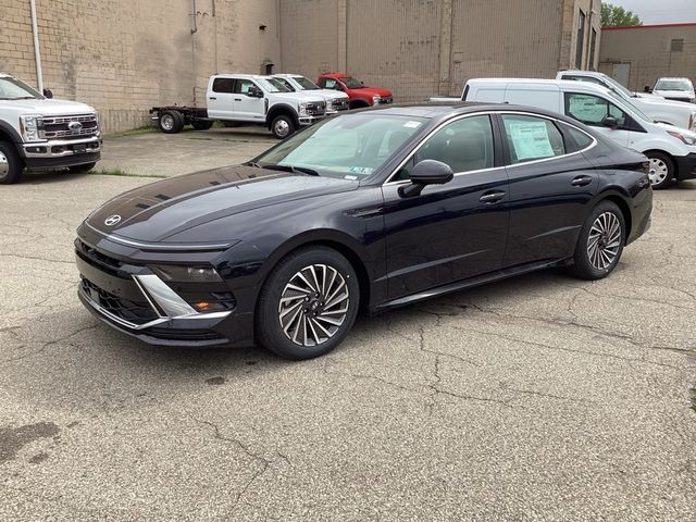 2024 Hyundai Sonata Hybrid Limited