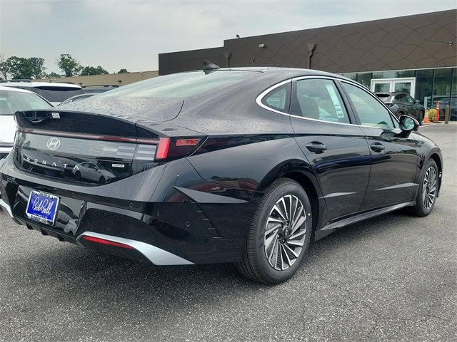 2024 Hyundai Sonata Hybrid Limited