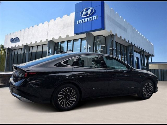 2024 Hyundai Sonata Hybrid Limited