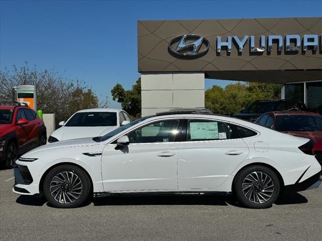 2024 Hyundai Sonata Hybrid Limited