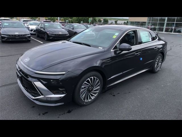 2024 Hyundai Sonata Hybrid Limited