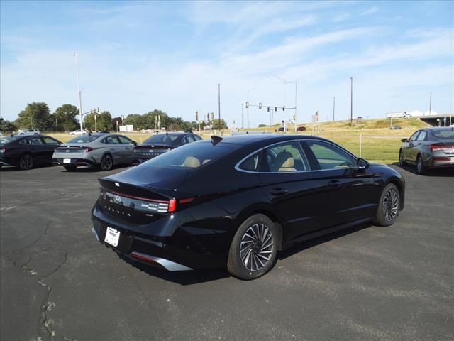 2024 Hyundai Sonata Hybrid Limited