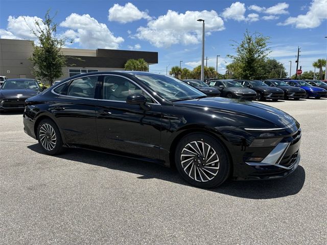 2024 Hyundai Sonata Hybrid Limited