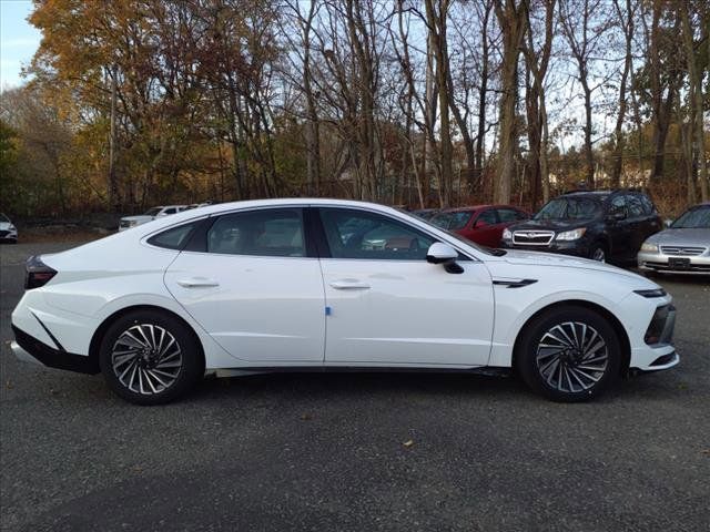 2024 Hyundai Sonata Hybrid Limited