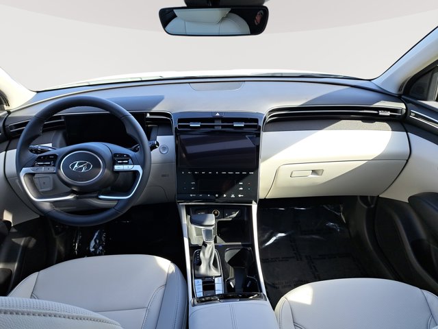 Vehicle image 18 of 28