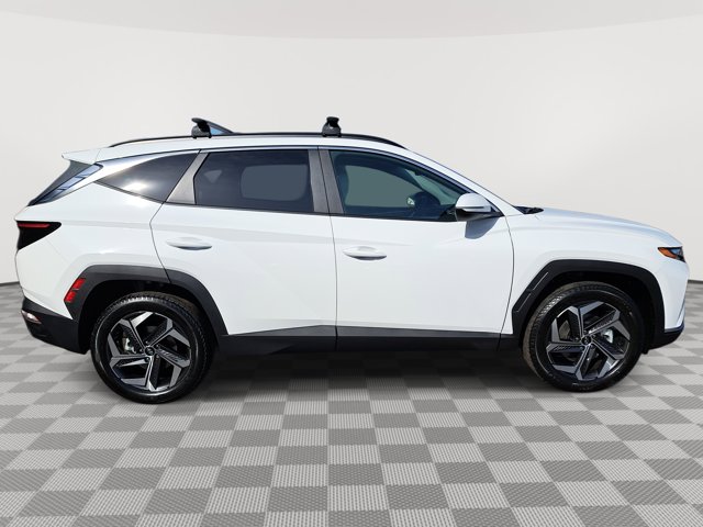 Vehicle image 4 of 28