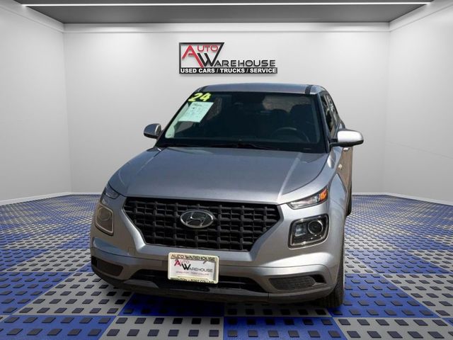 2024 Hyundai Venue SE