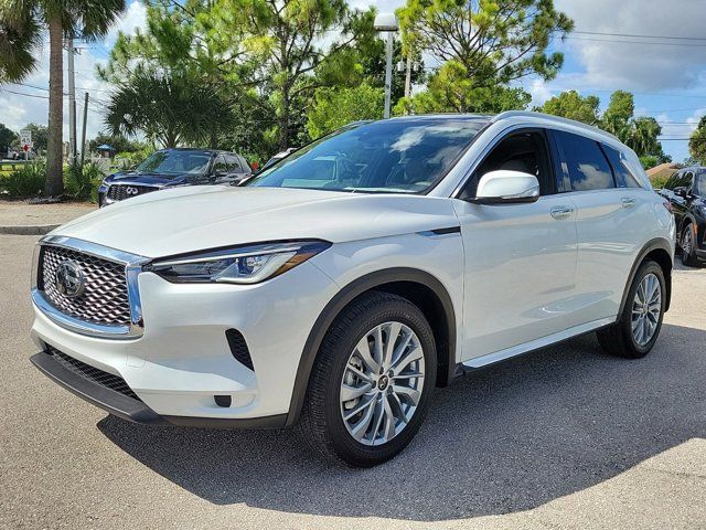 2024 INFINITI QX50 Luxe