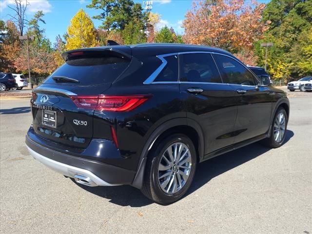 2024 INFINITI QX50 Luxe