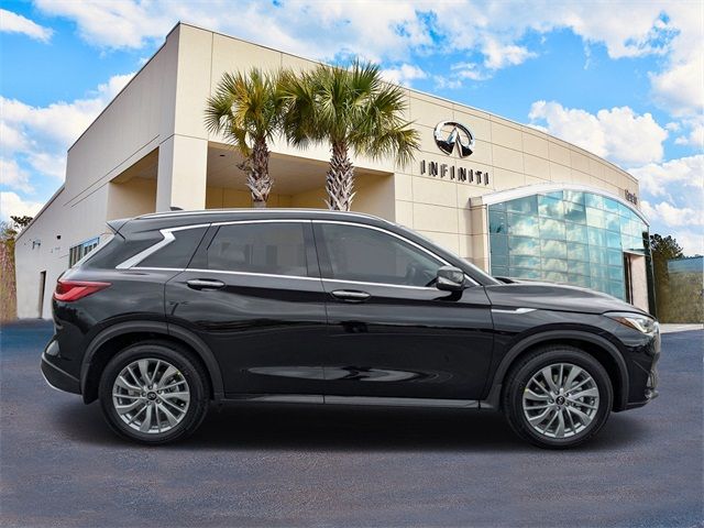 2024 INFINITI QX50 Luxe