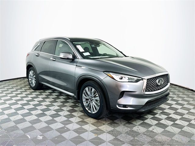 2024 INFINITI QX50 Luxe