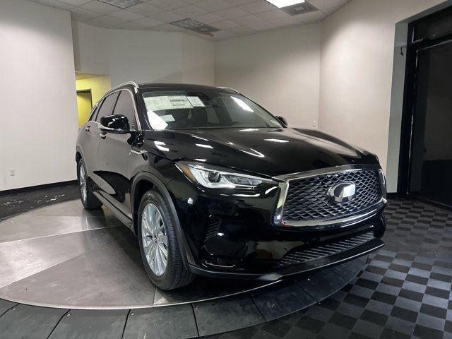 2024 INFINITI QX50 Luxe