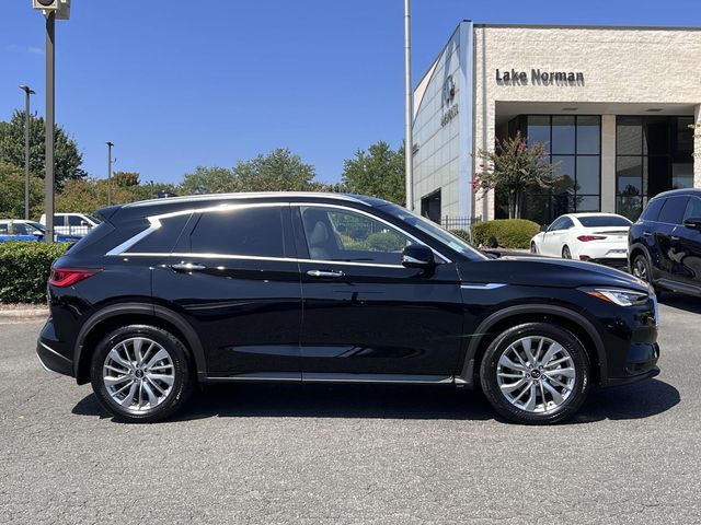 2024 INFINITI QX50 Luxe