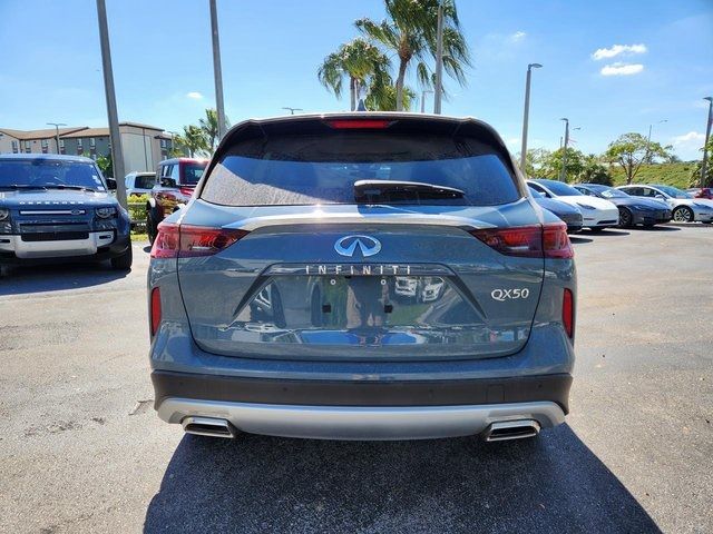 2024 INFINITI QX50 Luxe