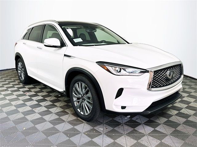 2024 INFINITI QX50 Luxe