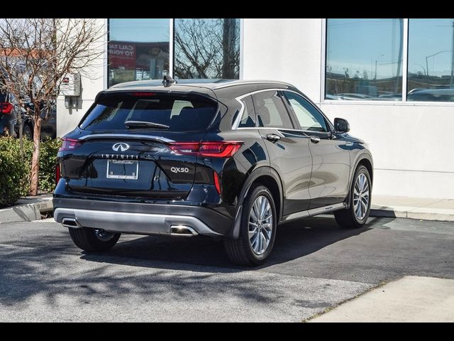 2024 INFINITI QX50 Luxe