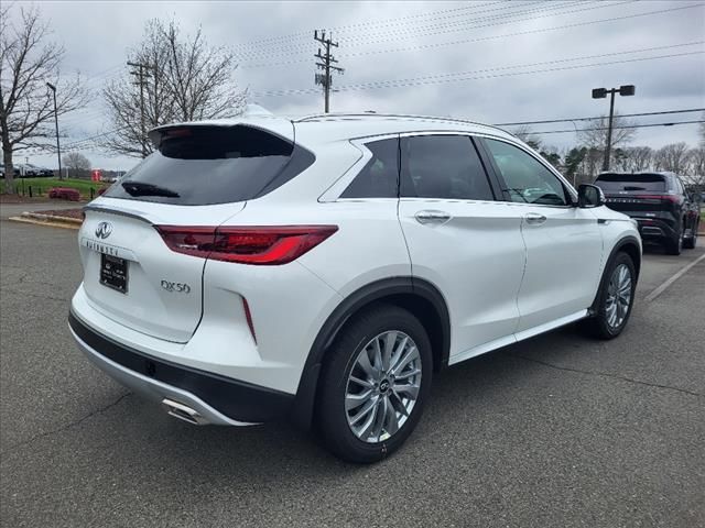 2024 INFINITI QX50 Luxe