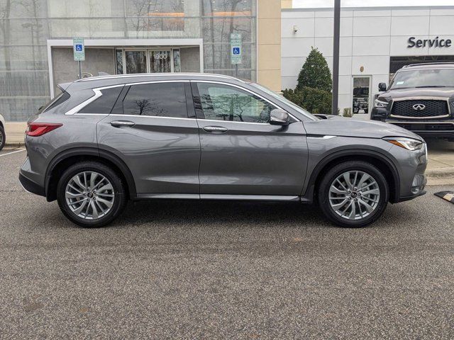 2024 INFINITI QX50 Luxe